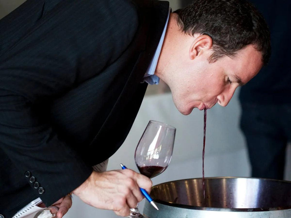 懂品酒的人 一定要懂吐酒